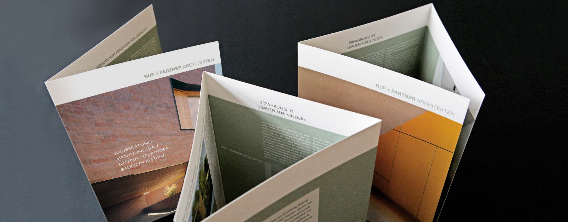 Faltblätter für das Architekturbüro Ruf + Partner; Design: Kattrin Richter | Büro für Grafikdesign