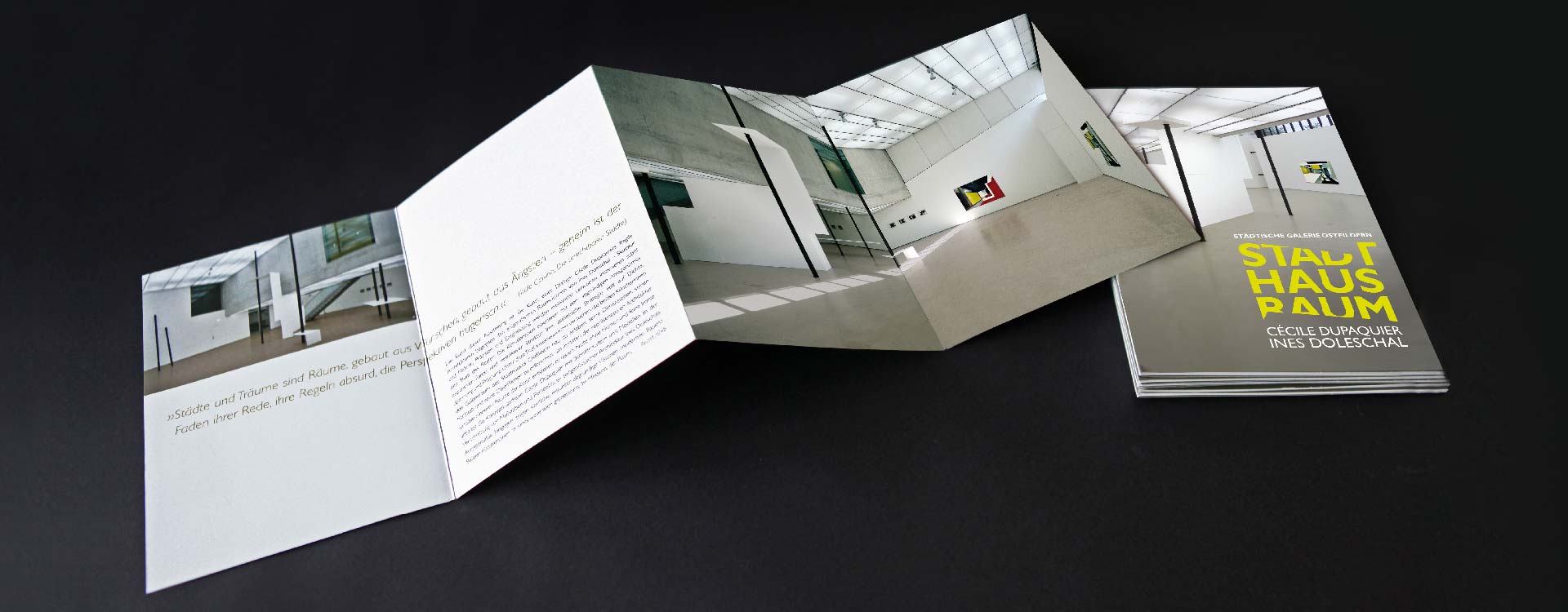 Leaflet for the exhibition StadtHausRaum with Ines Doleschal and Cécile Dupaquier in the Ostfildern Town Gallery; Design: Kattrin Richter | Graphic Design Studio